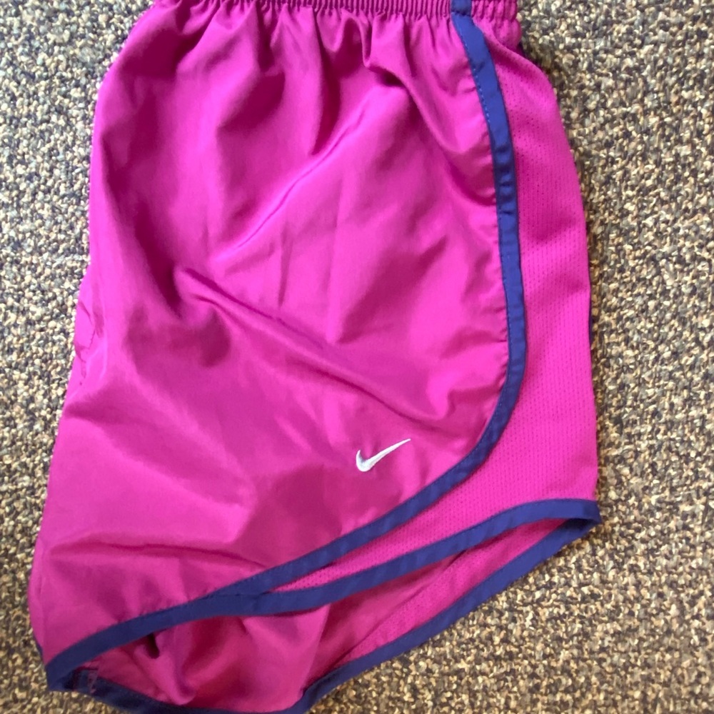 nike shorts almost brand new condition